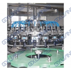 灌裝機(jī)，飲料灌裝機(jī)，含氣灌裝機(jī)，玻璃瓶灌裝機(jī)，液體灌裝機(jī)