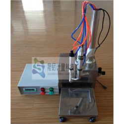 小型定量灌裝機