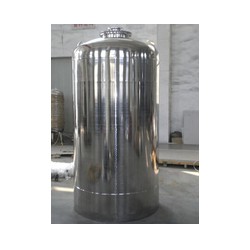 想買(mǎi)劃算的不銹鋼軟化器，就來(lái)雙龍凈化機(jī)械設(shè)備，揚(yáng)州不銹鋼軟化器