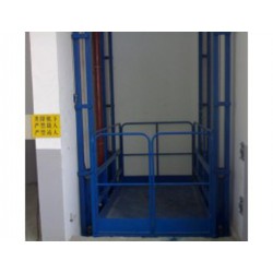 山東貨物提升機廠商直銷 開搶啦~！！