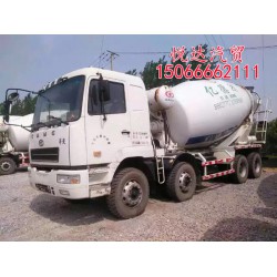 濟寧·專業的二手水泥攪拌罐車：二手水泥攪拌罐車價格如何