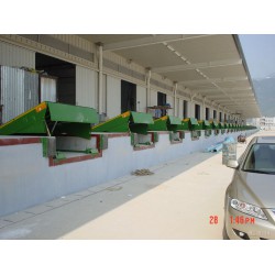 內蒙古固定式登車橋廠家 暢銷固定式登車橋推*