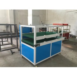 深圳萬信高精度壓棉機(jī)，海綿壓棉機(jī)，EPE壓棉機(jī)。