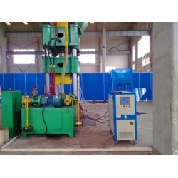 油式溫度控制機，導熱油模溫機，液壓模具油加熱器