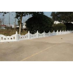 仿木圍欄精湛技術制造廠家_仿木圍欄優質供應