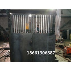 不同的煤礦怎么選擇正反全自動(dòng)風(fēng)門呢