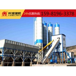 混凝土攪拌機在清洗管道中發現管道被阻塞的現